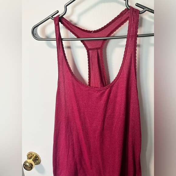 Lululemon 105 F singlet - Picture 5 of 11